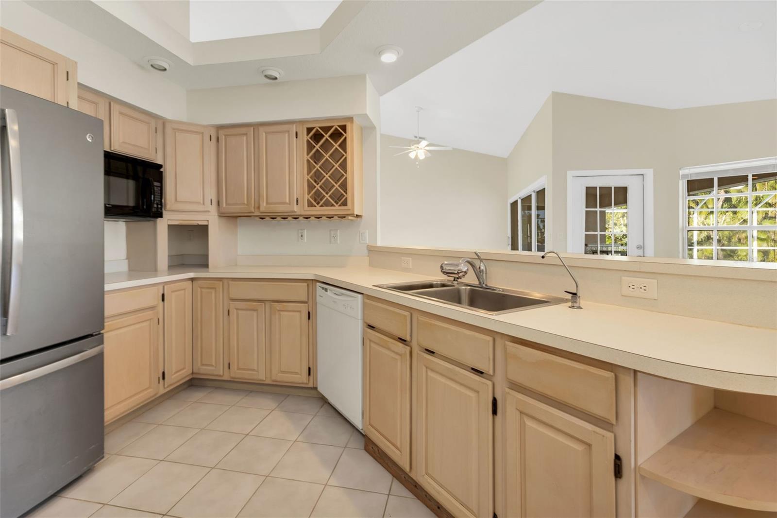 HARBORSIDE WOODS - Residential