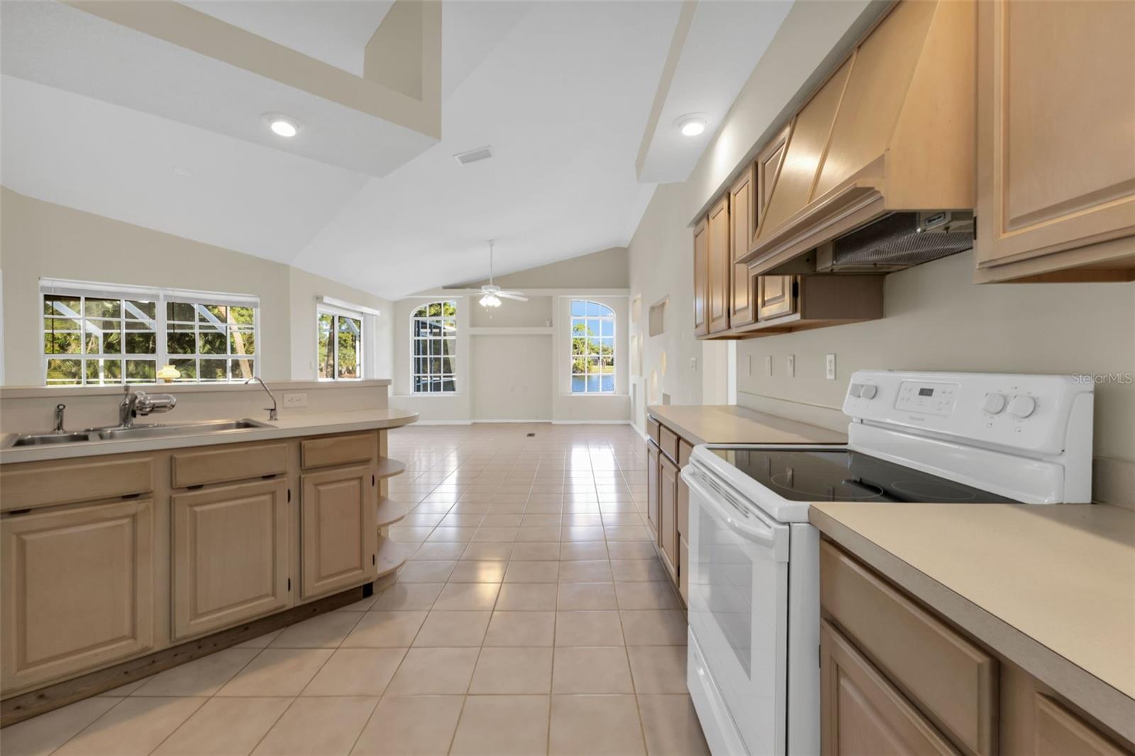 HARBORSIDE WOODS - Residential