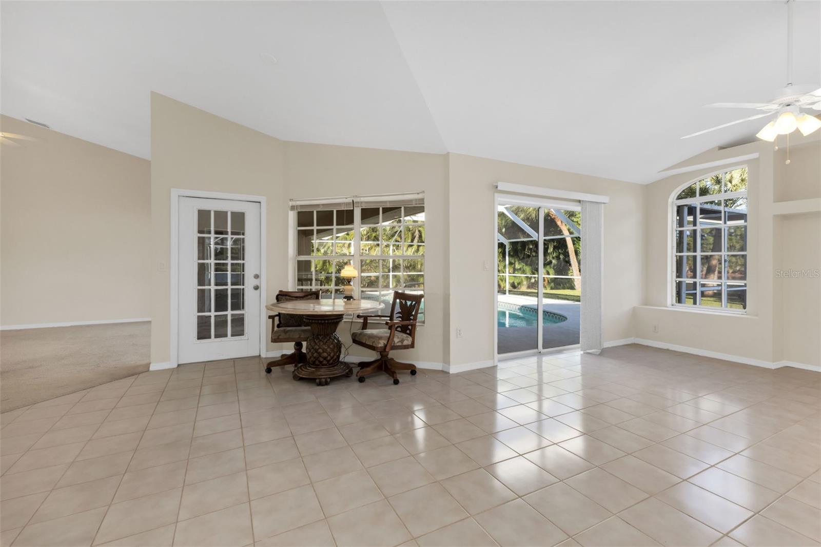 HARBORSIDE WOODS - Residential