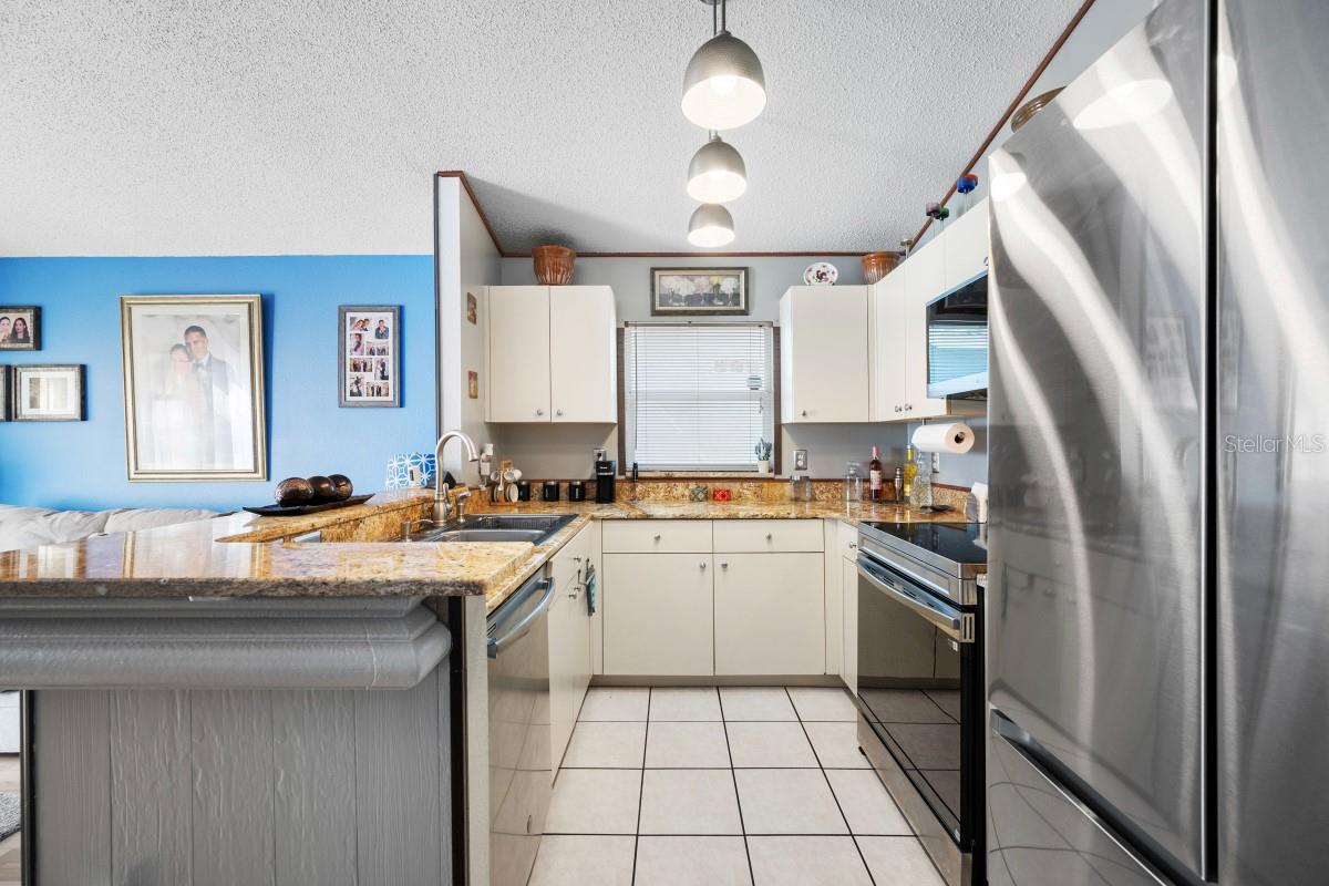 CARROLLWOOD CREEK - Residential