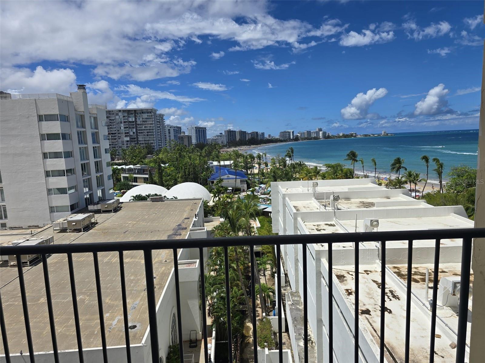 COND. ESJ TOWERS - Residential