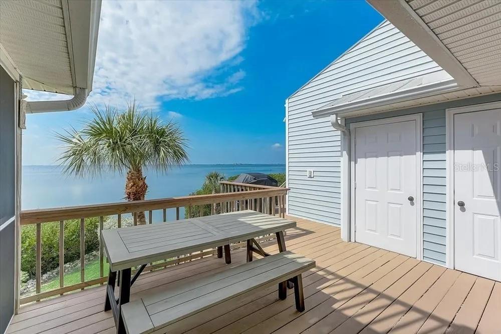 TREETOPS BAY CONDO - Land