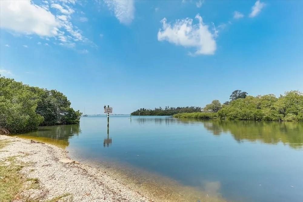 TREETOPS BAY CONDO - Land