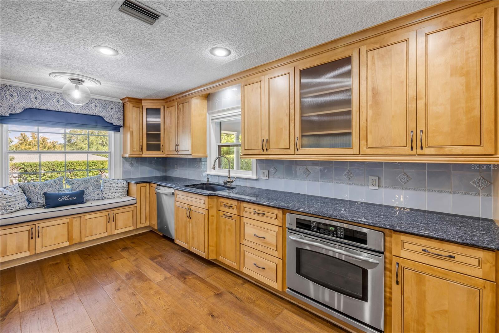 HIGHRIDGE UNIT 02 - Residential