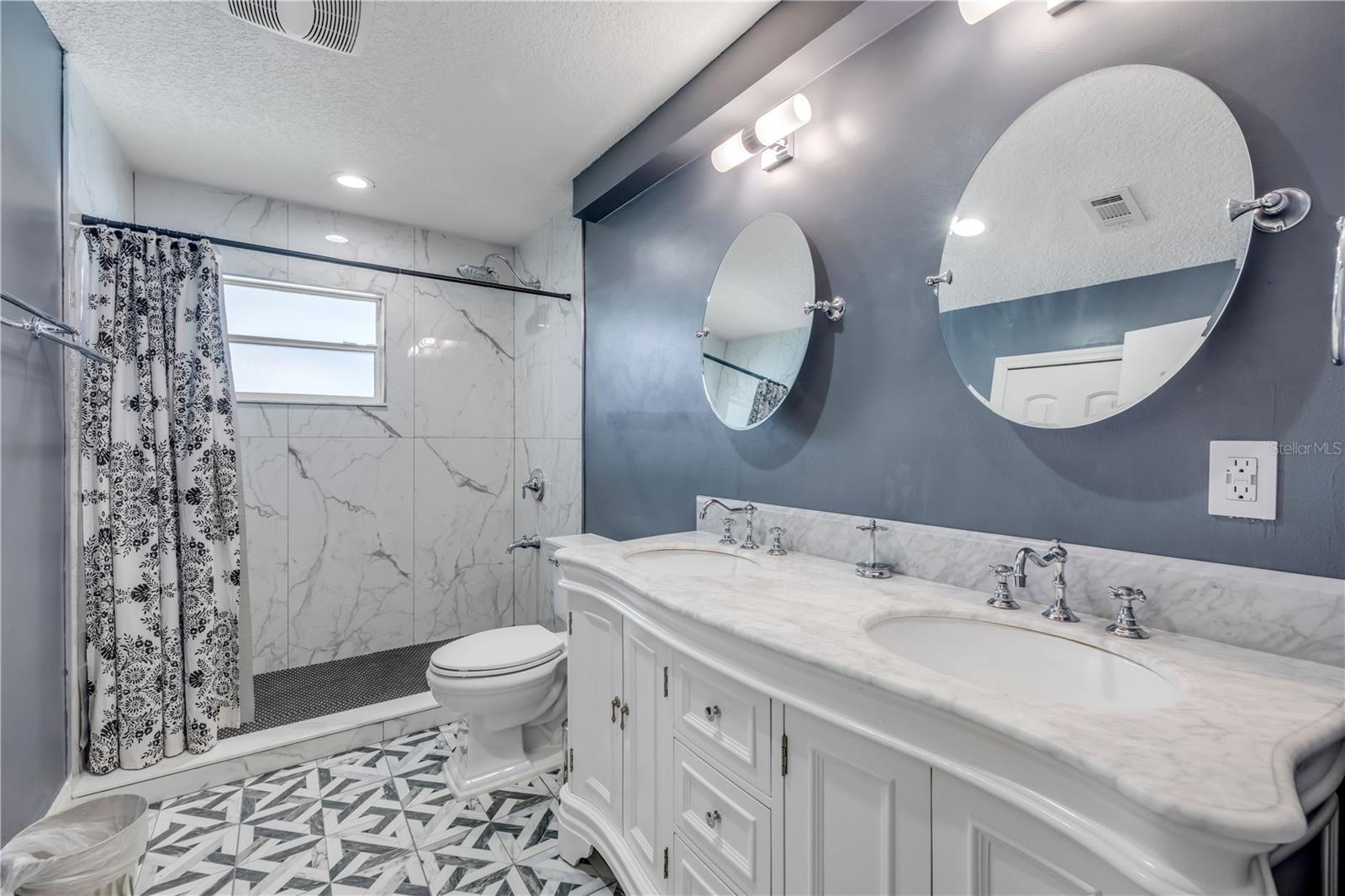 317 OAK HILL DRIVE