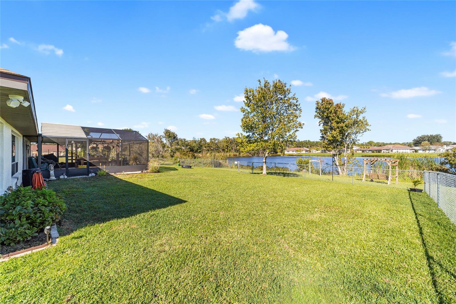 SILVER SPGS SHORES #27 - Residential