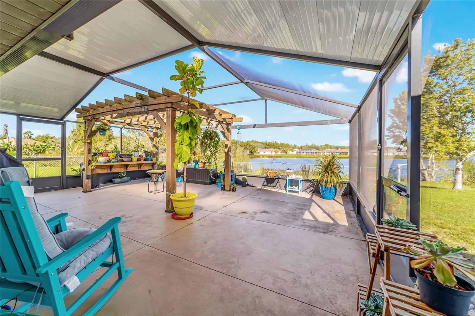 SILVER SPGS SHORES #27 - Residential