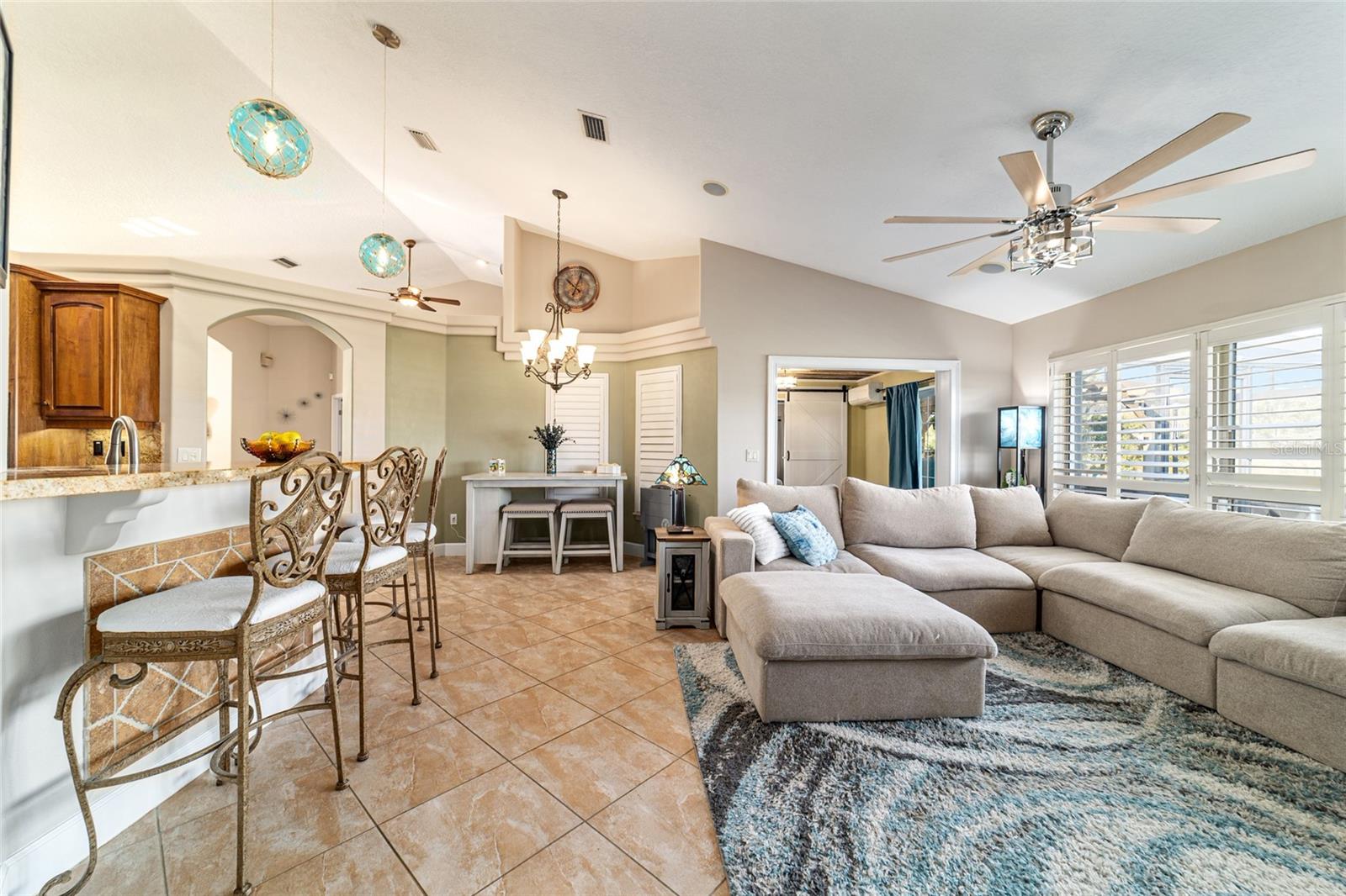 SILVER SPGS SHORES #27 - Residential