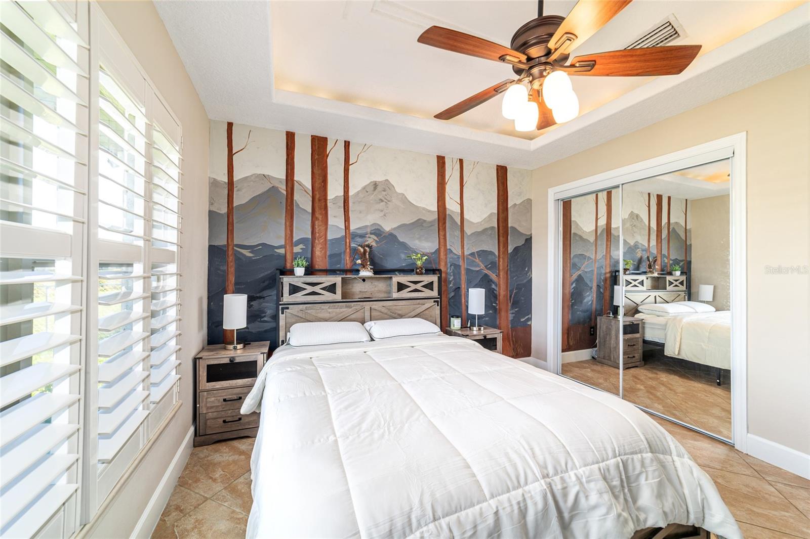 SILVER SPGS SHORES #27 - Residential