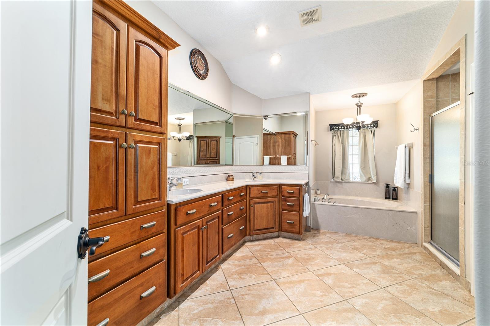 SILVER SPGS SHORES #27 - Residential