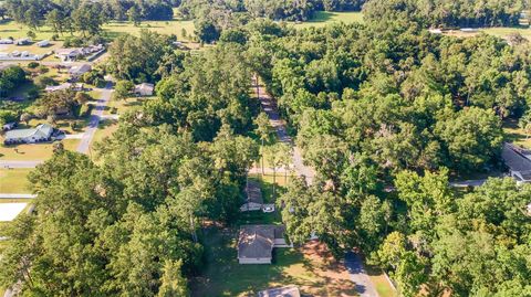 A home in BELLEVIEW