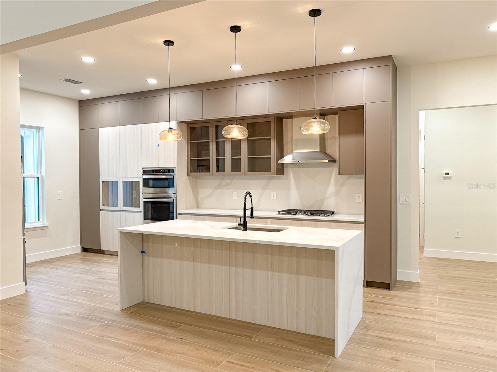 ROLLING HILLS UN 05 - Residential