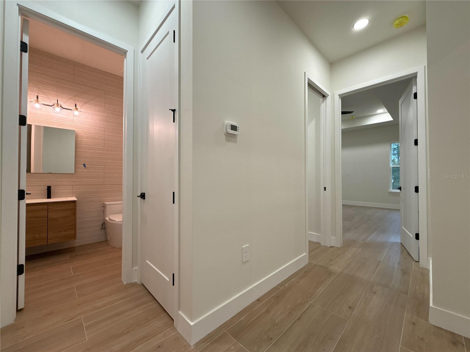 ROLLING HILLS UN 05 - Residential