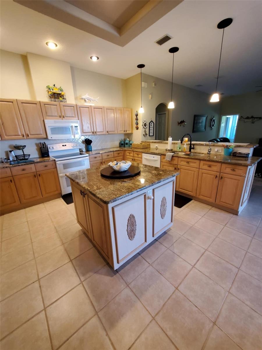 FAIRWAY OAKS FIRST ADD - Residential