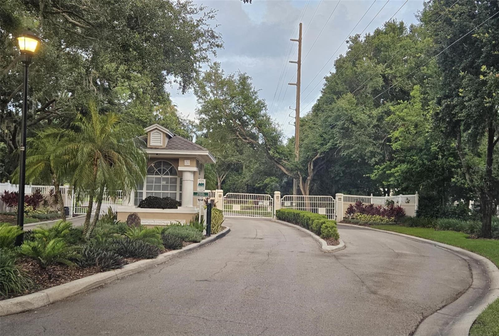 FAIRWAY OAKS FIRST ADD - Residential