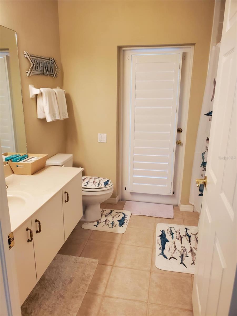 FAIRWAY OAKS FIRST ADD - Residential