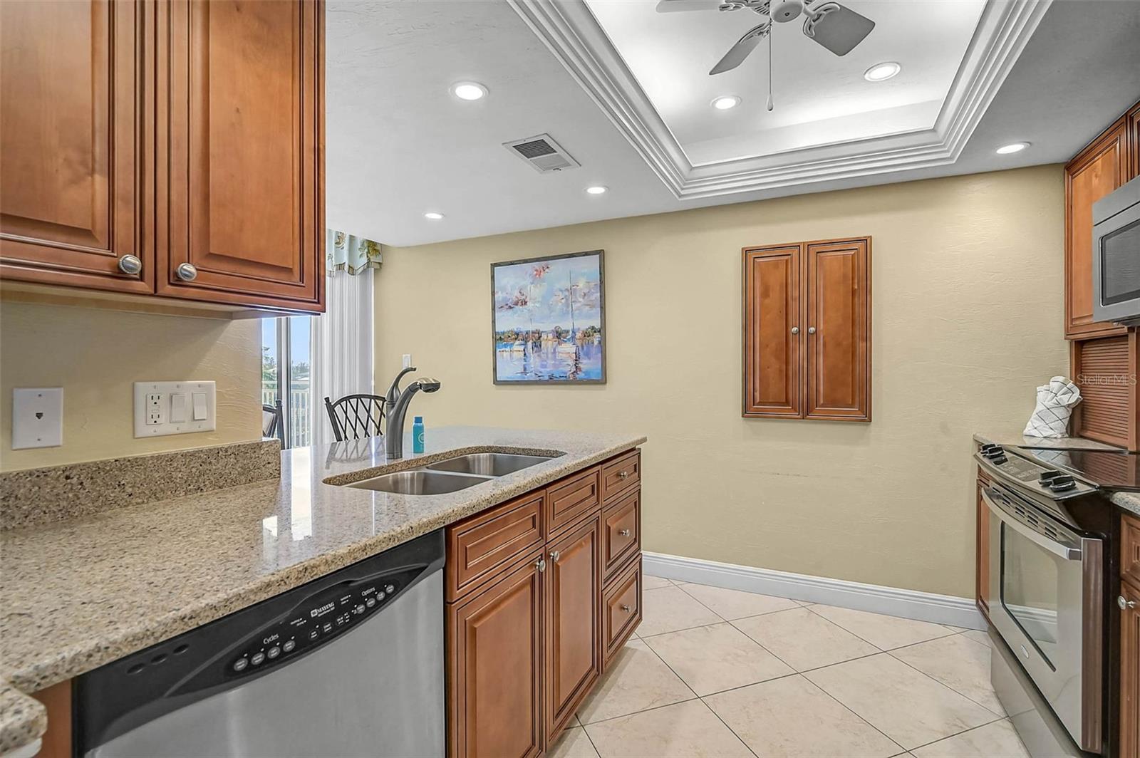 HOUSE SUN - Residential