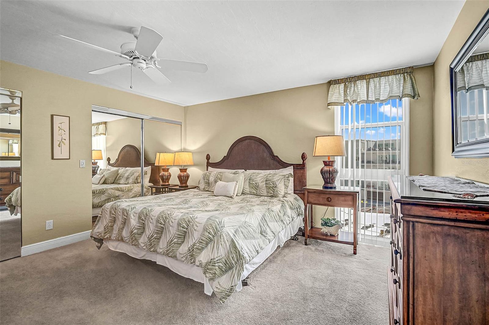 HOUSE SUN - Residential