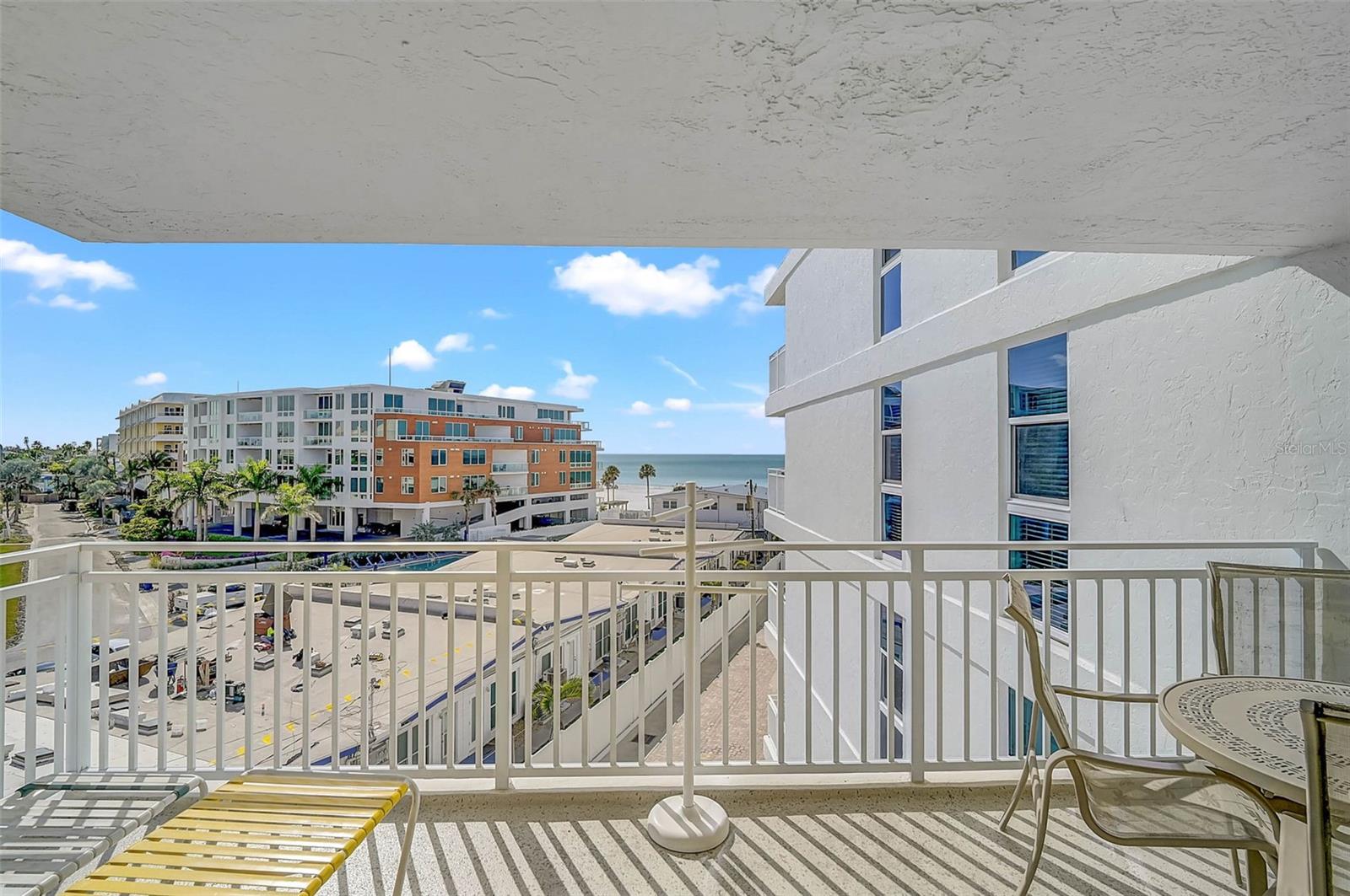 HOUSE SUN - Residential