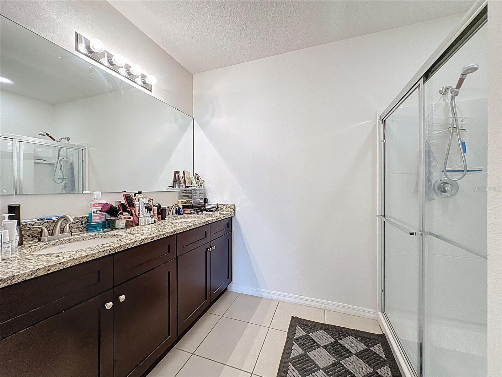 SUMMERS CORNER - Residential