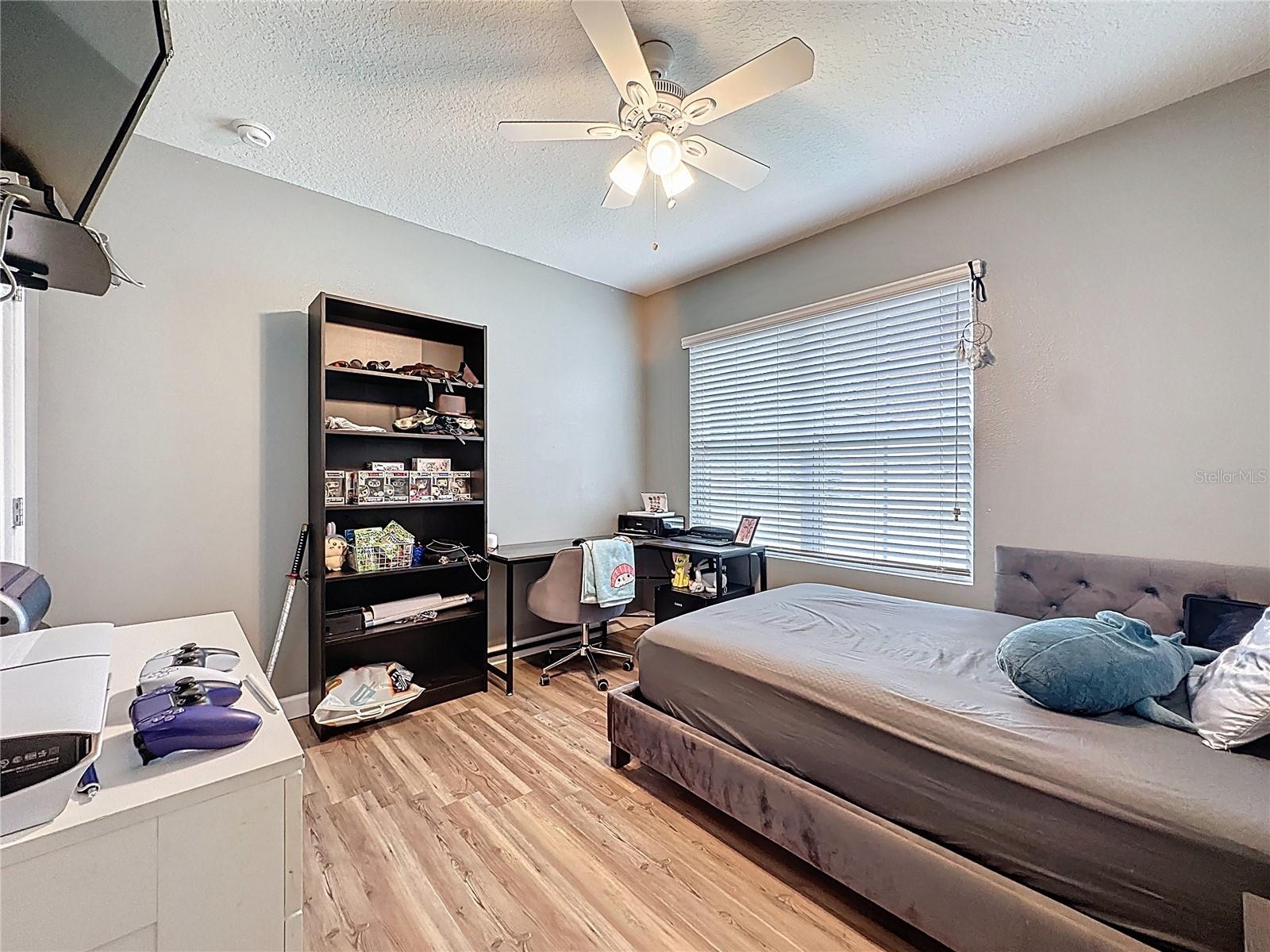 SUMMERS CORNER - Residential