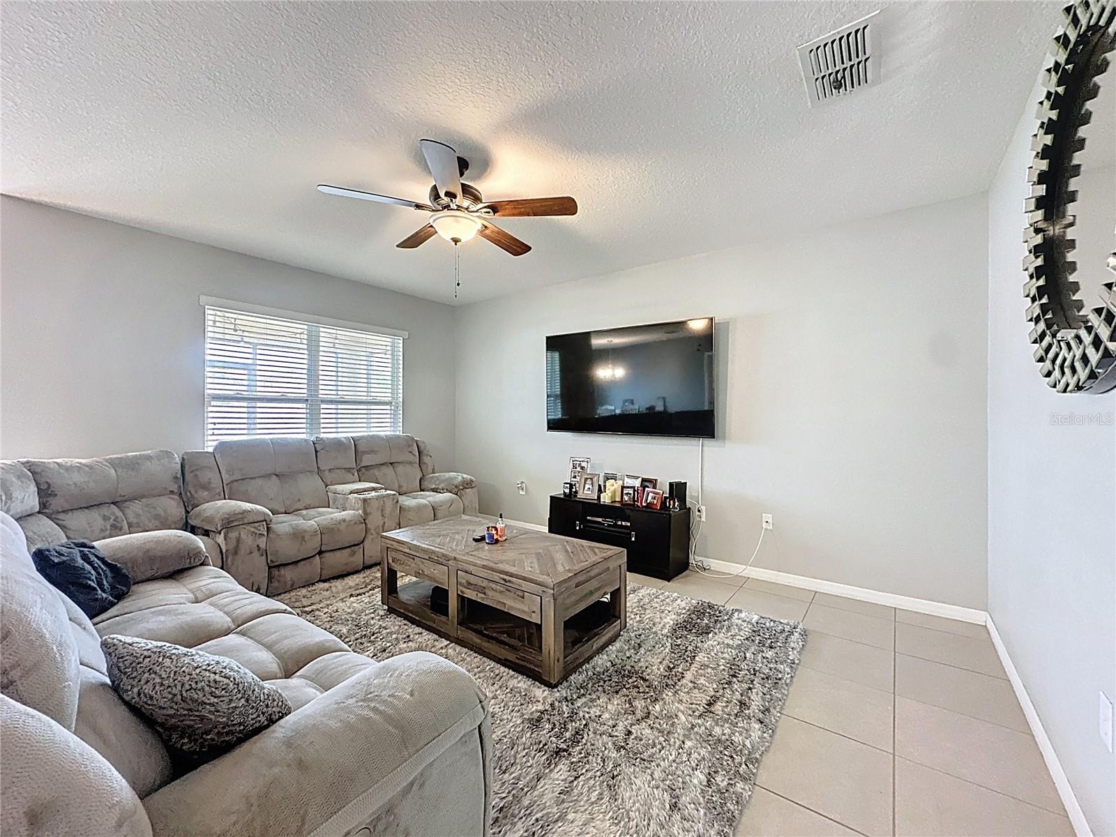 SUMMERS CORNER - Residential