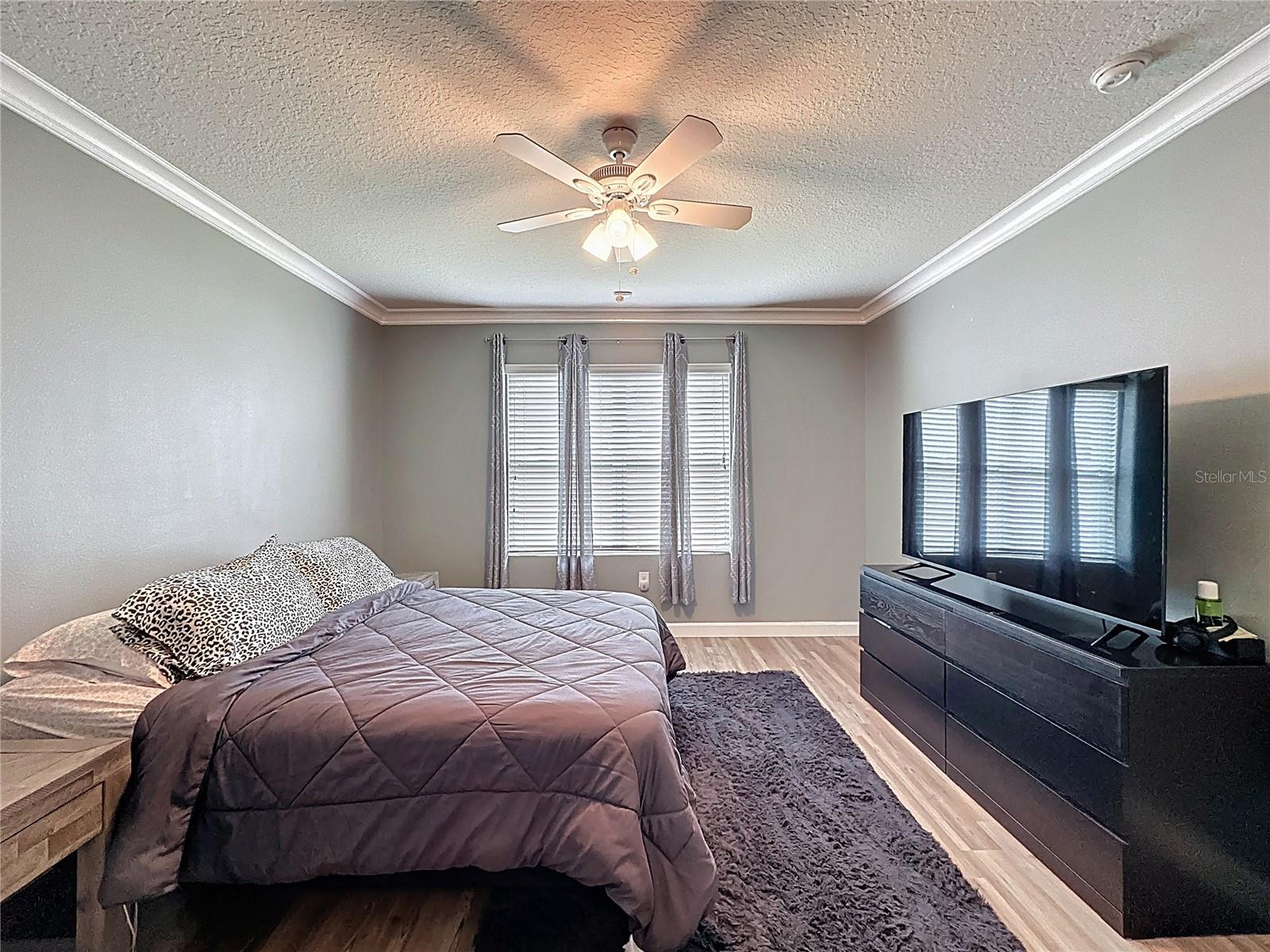 SUMMERS CORNER - Residential