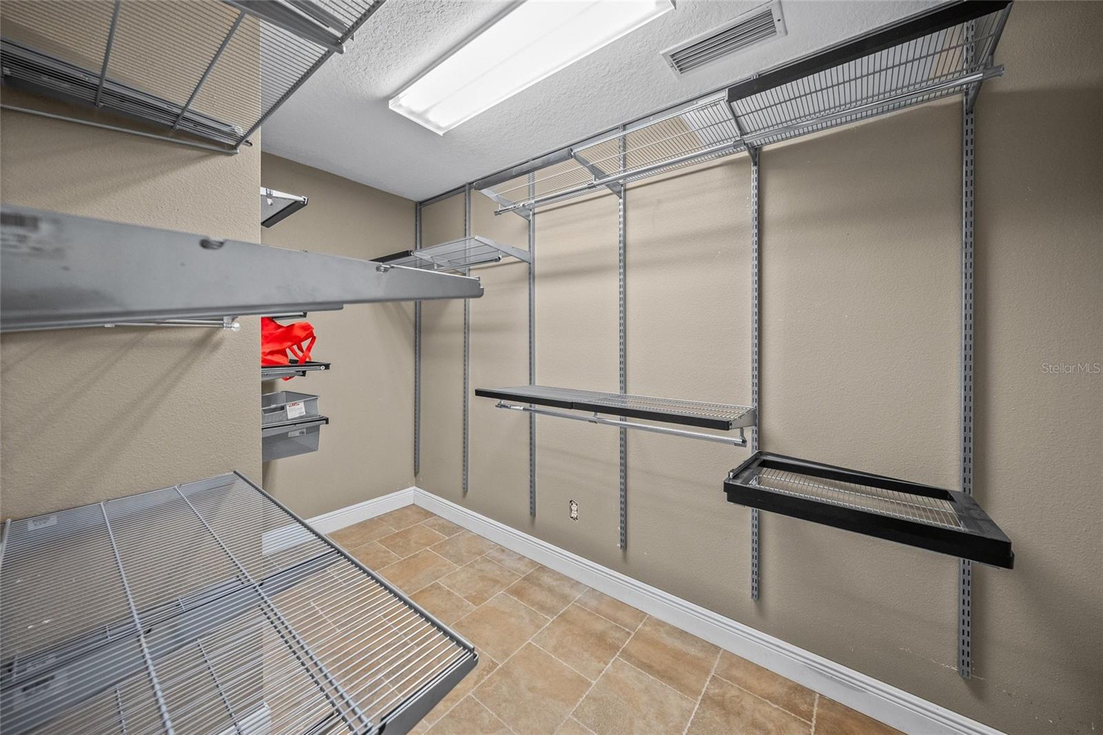 POLYNESIAN GARDENS - Residential