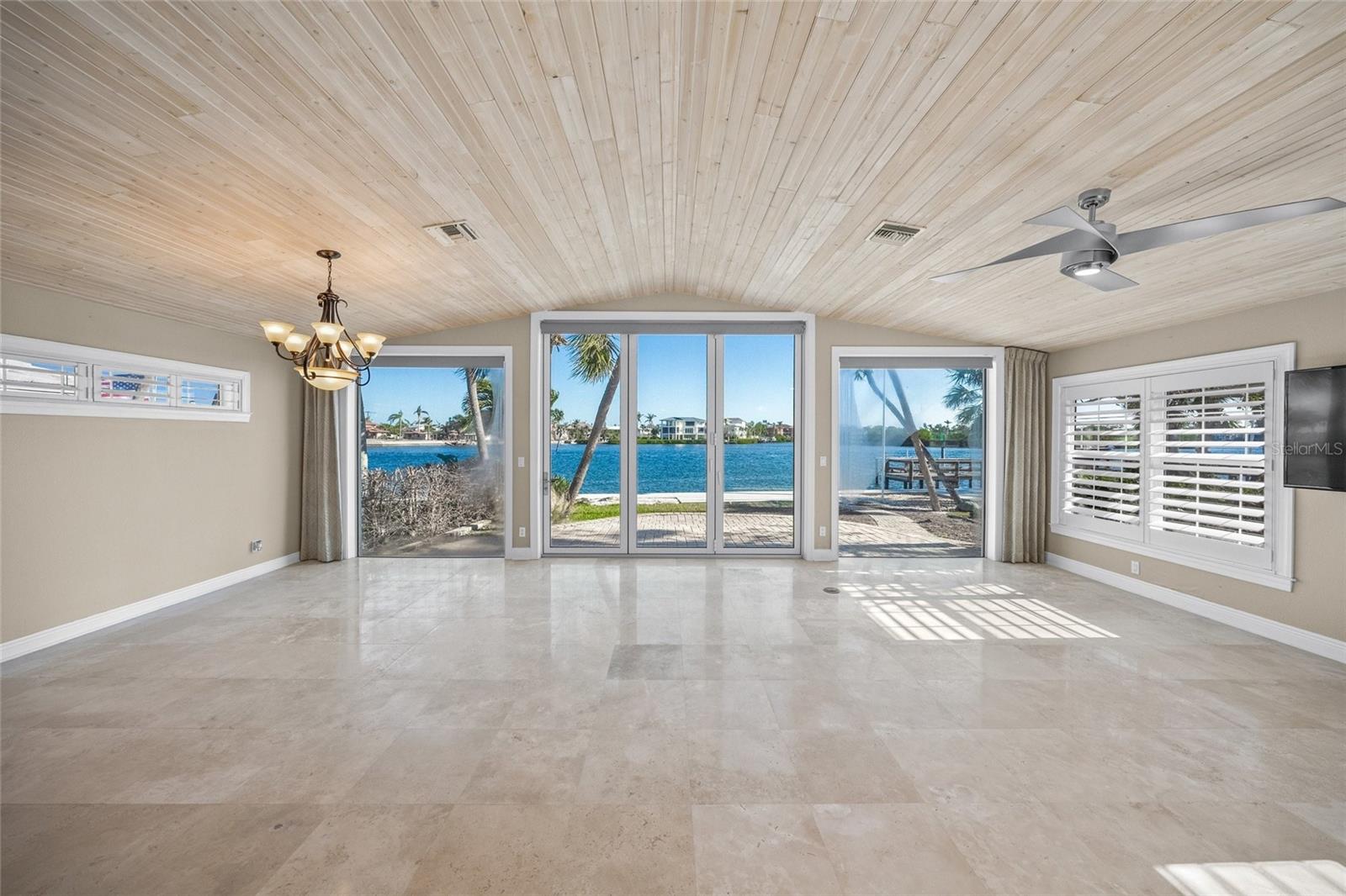 POLYNESIAN GARDENS - Residential