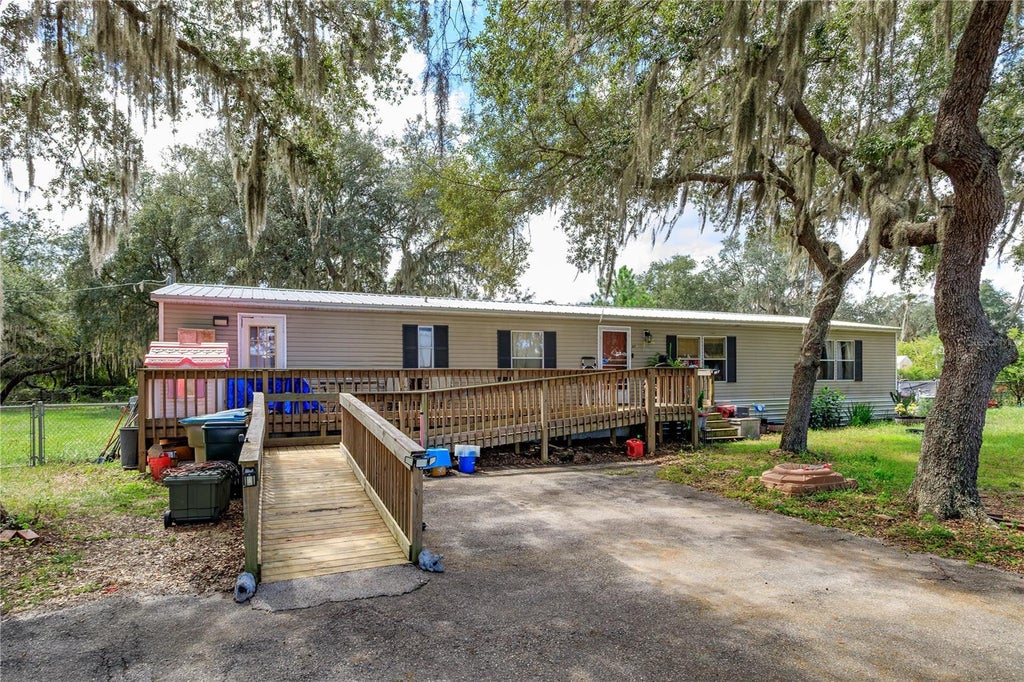 Photo of 12225 Shiloh Acres Drive, Clermont, FL 34715 (MLS # G5119649)
