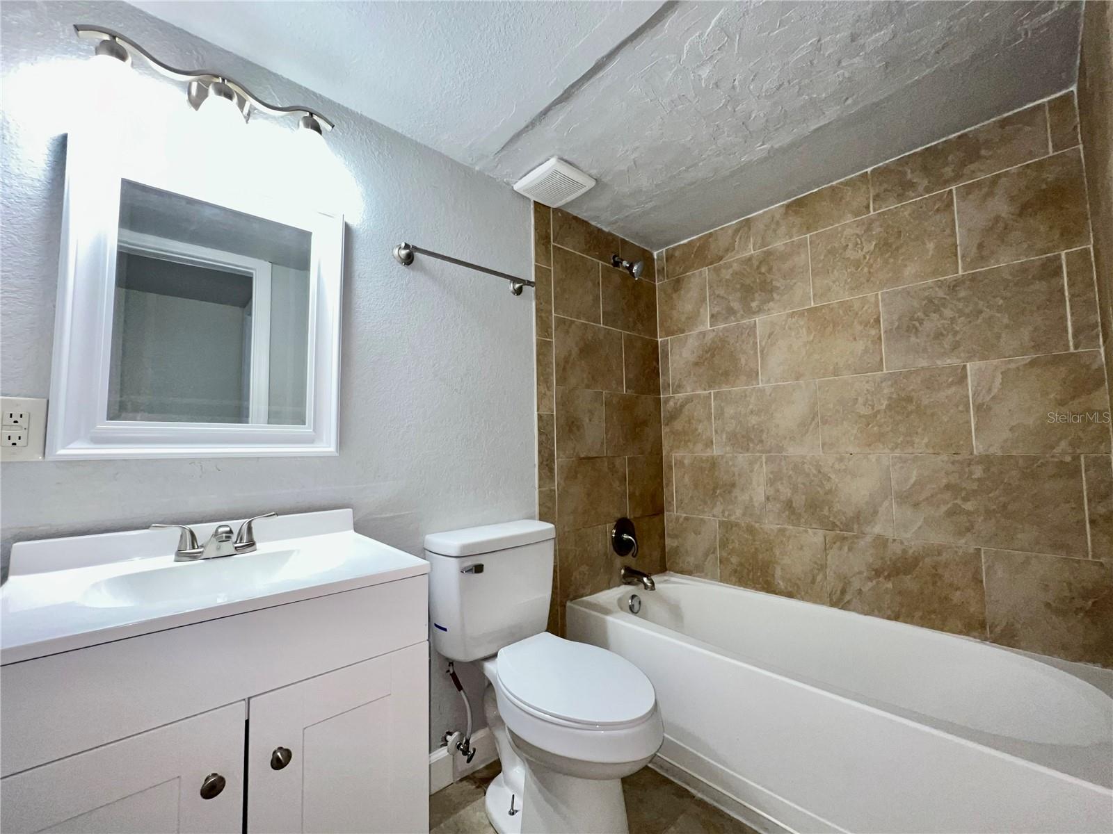 METRO/MICHIGAN PARK CONDO - Residential