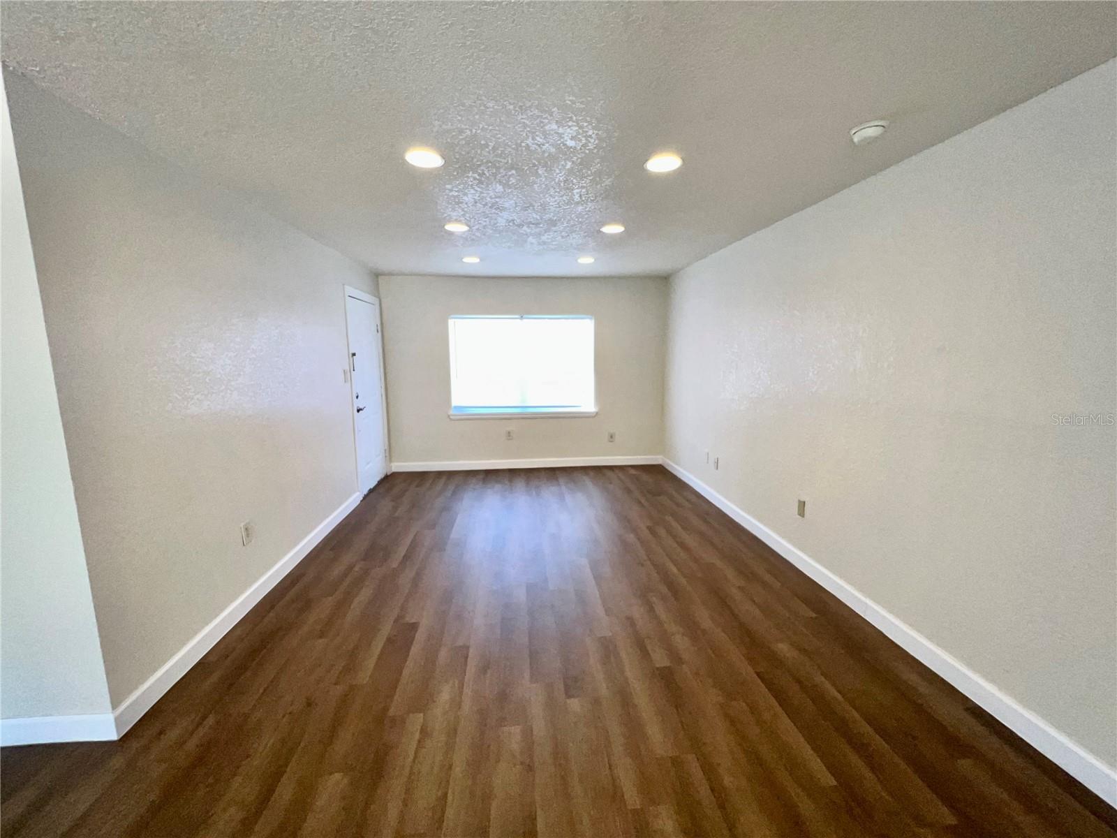 METRO/MICHIGAN PARK CONDO - Residential