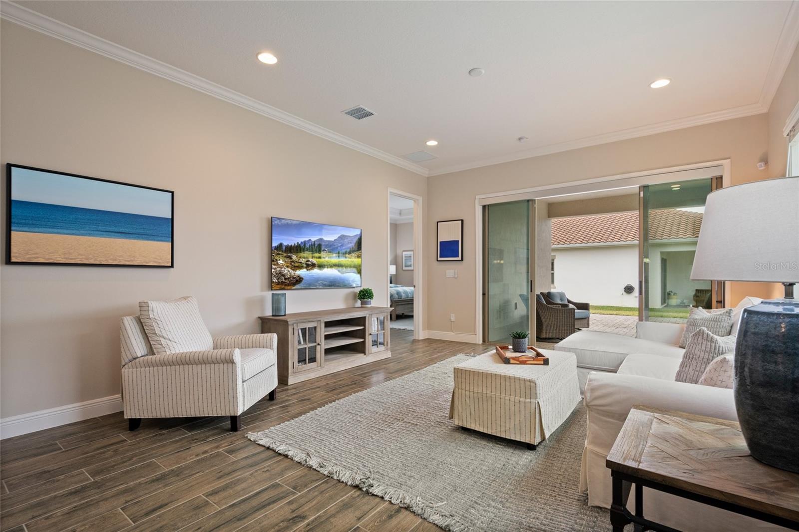 EAGLE CRK VILLAGE I - Residential