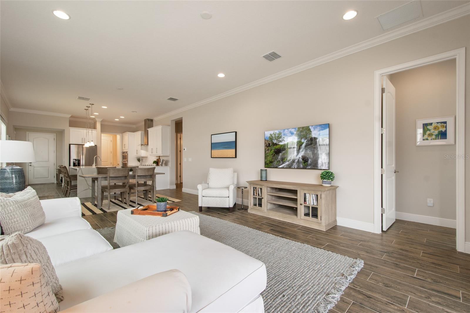 EAGLE CRK VILLAGE I - Residential