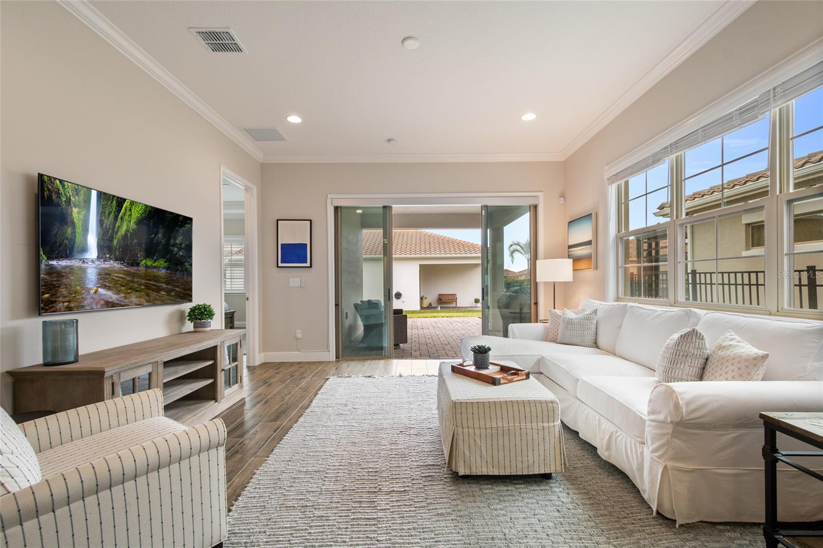 EAGLE CRK VILLAGE I - Residential