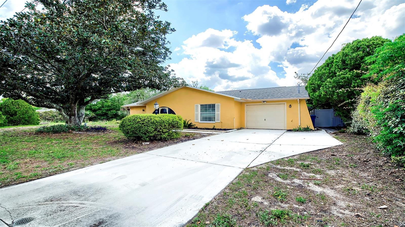 SPRING HILL - Residential