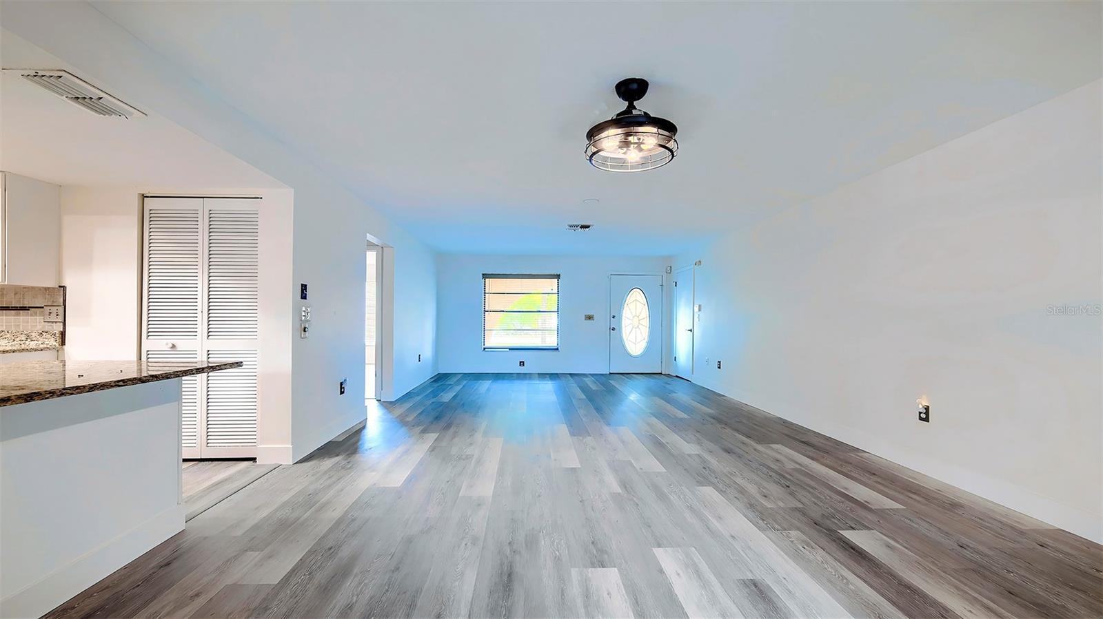 SPRING HILL - Residential