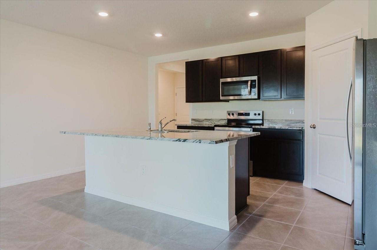 8210 JUNING COVE