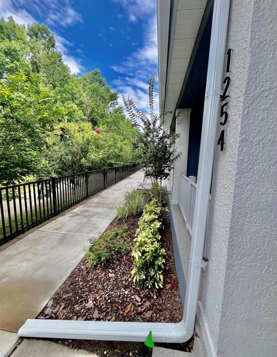 SEMINOLE CROSSING TWNHMS - Residential