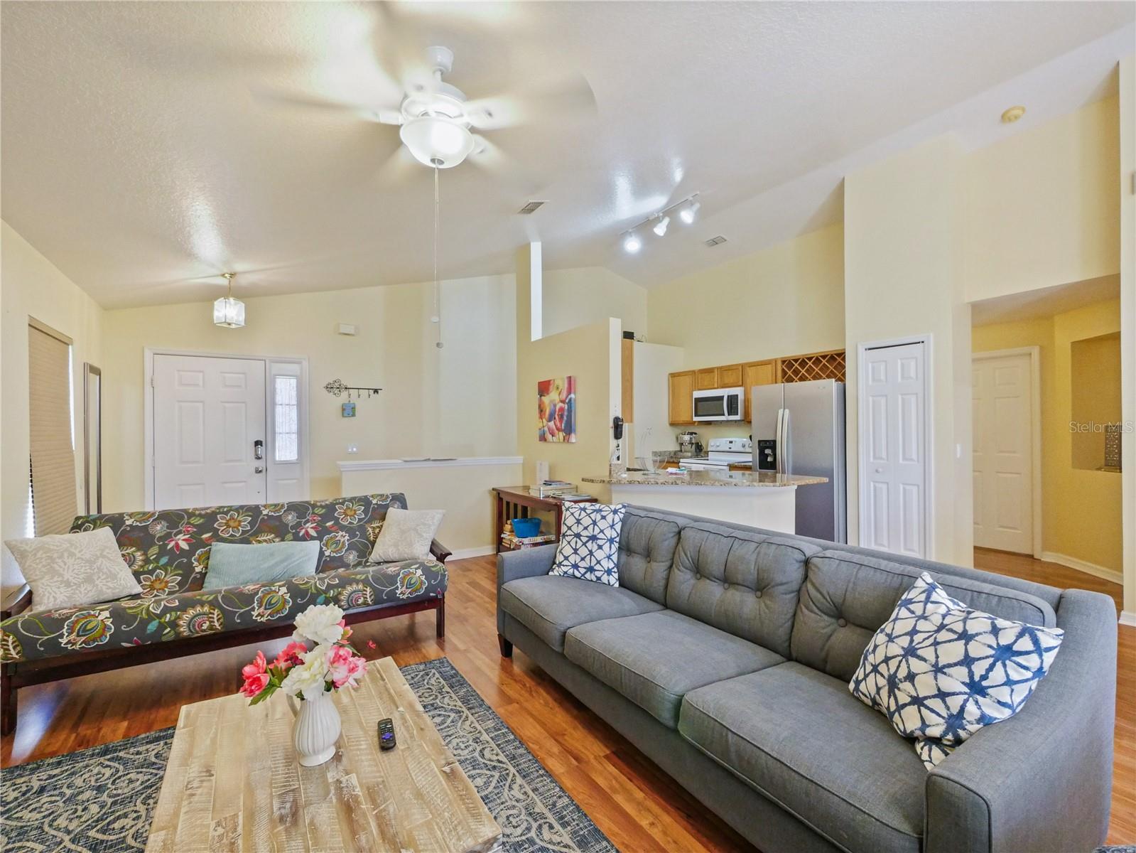 WESTBURY - Residential