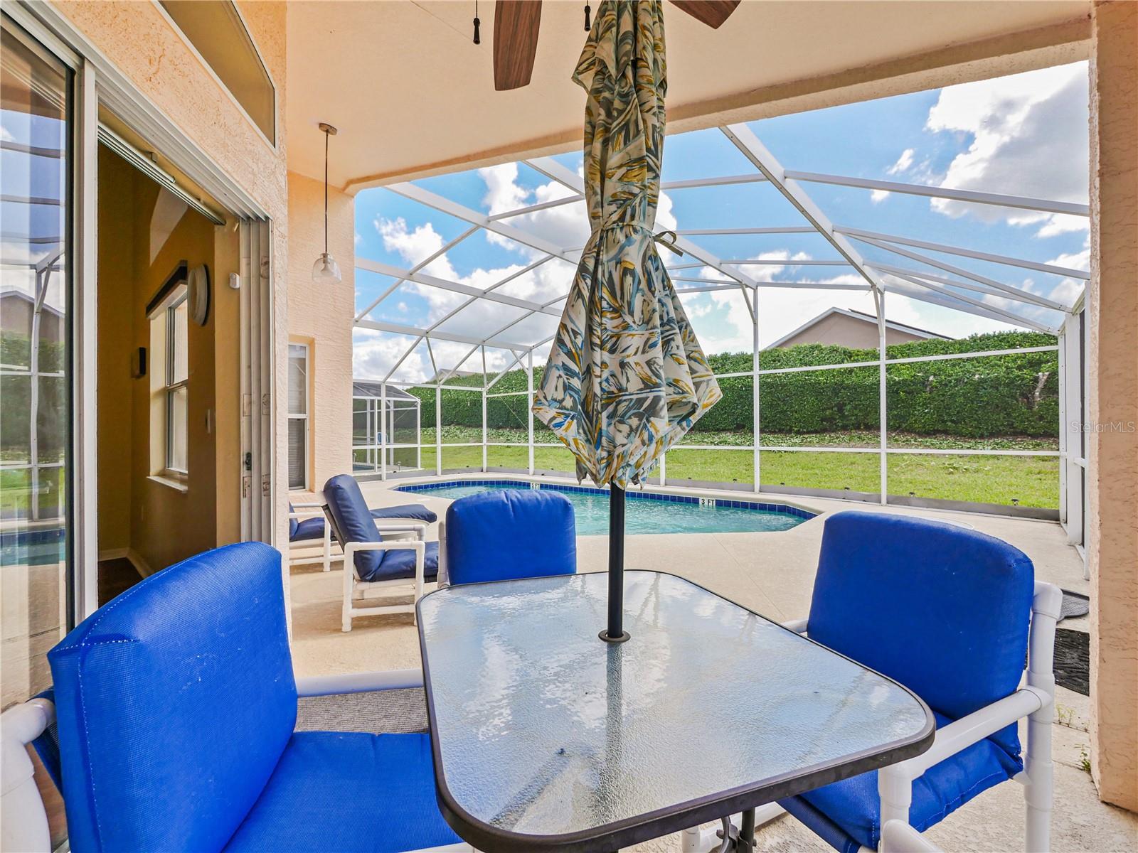 WESTBURY - Residential