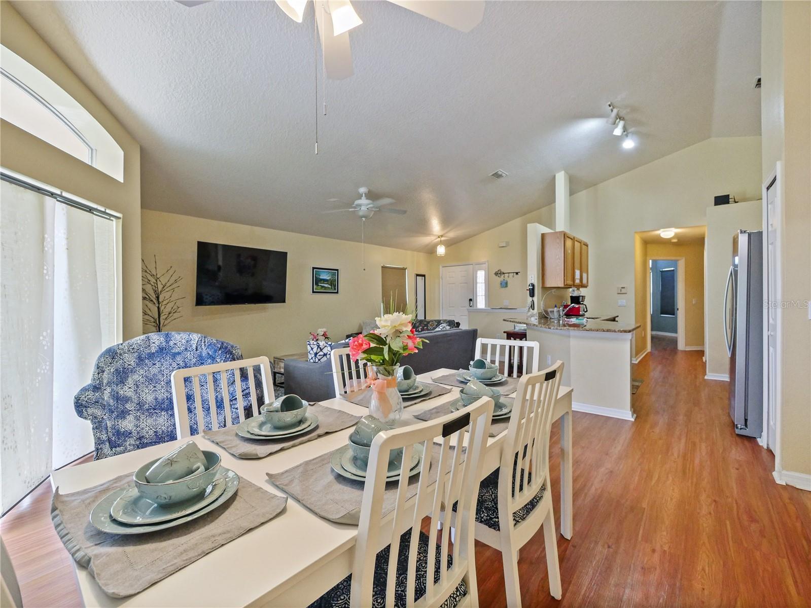 WESTBURY - Residential