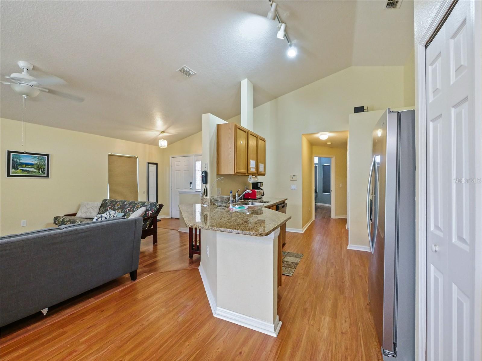 WESTBURY - Residential