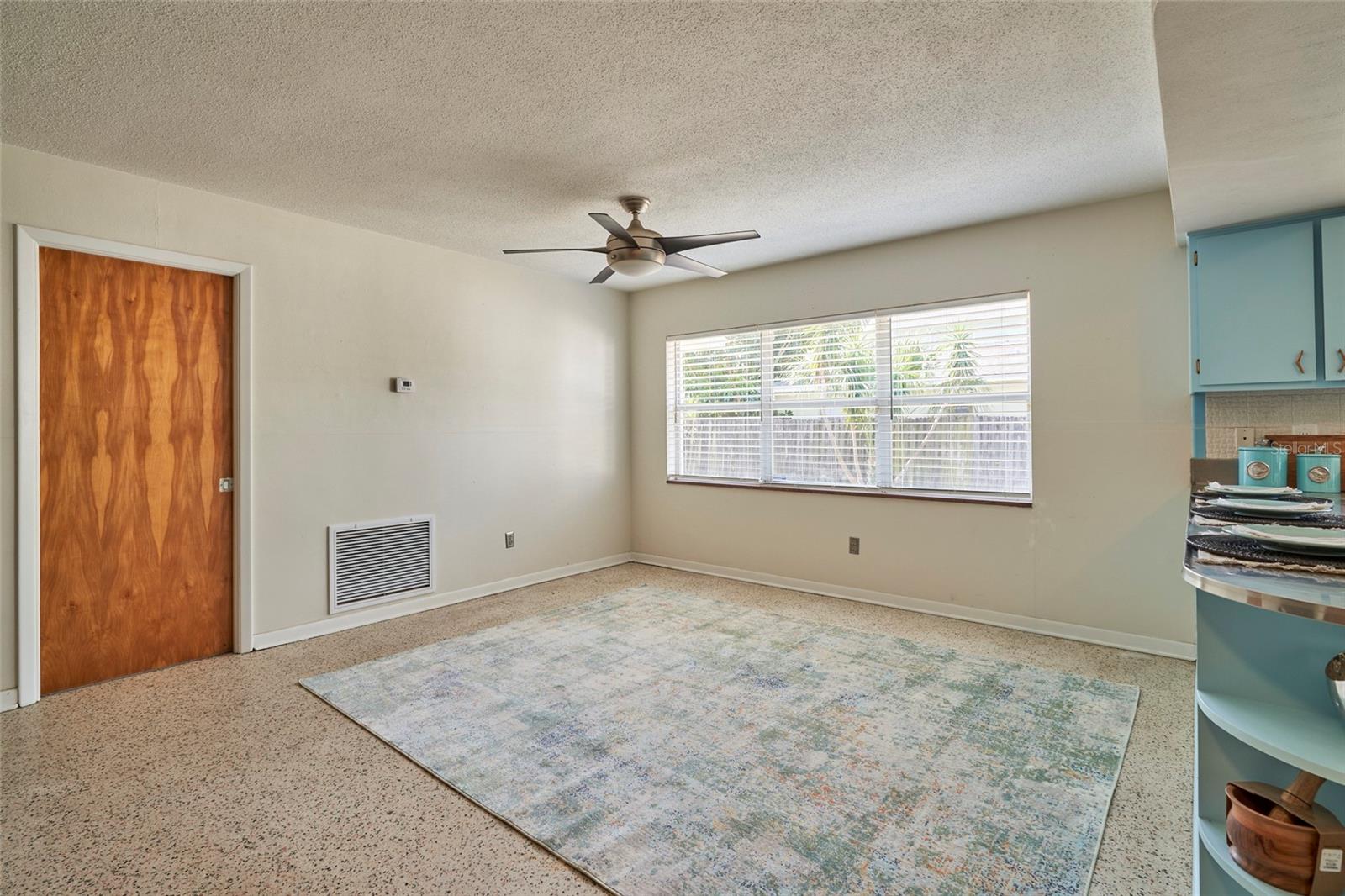 LINCOLN TERRACE - Residential Lease