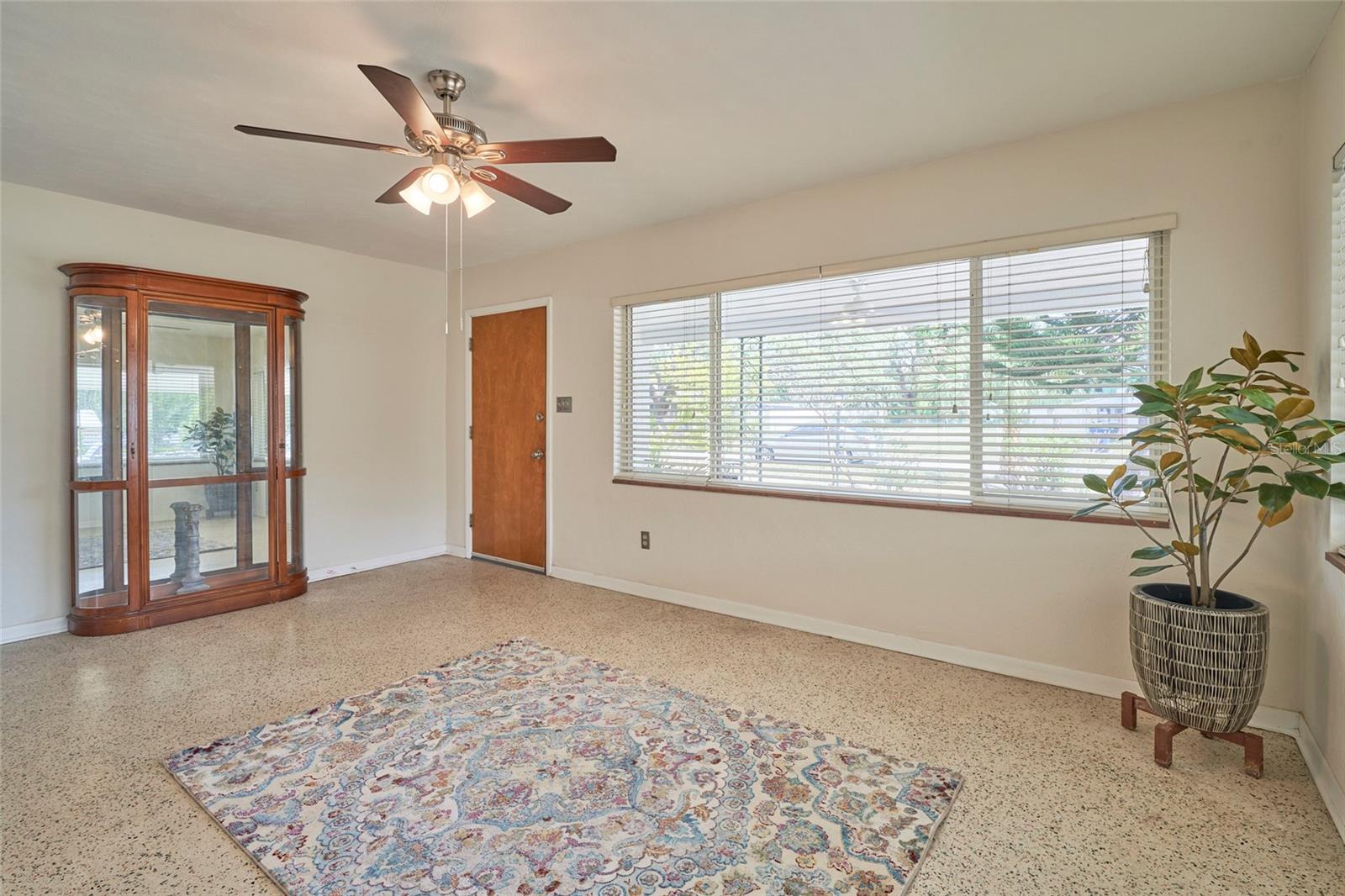 LINCOLN TERRACE - Residential Lease