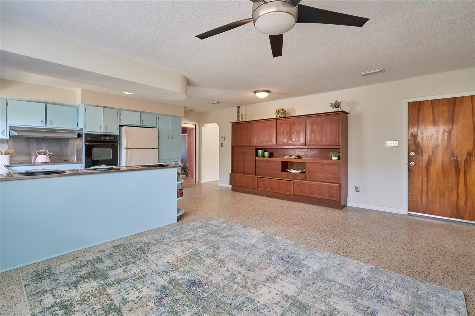 LINCOLN TERRACE - Residential Lease