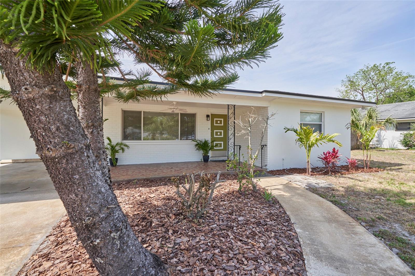 LINCOLN TERRACE - Residential Lease