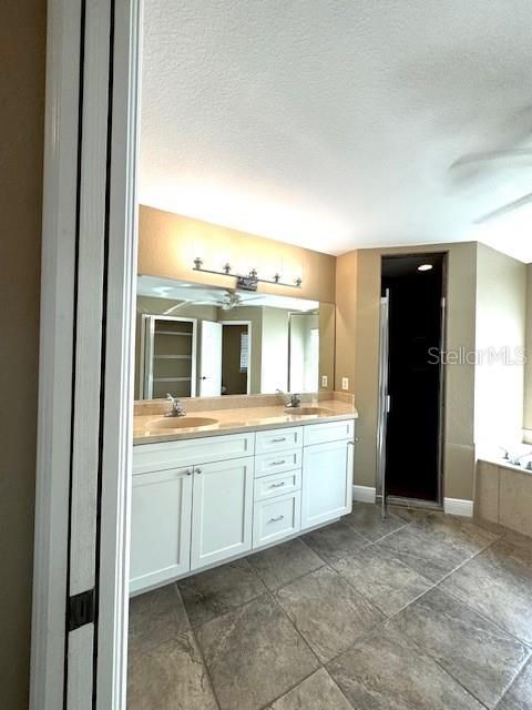 Tiny photo for 3305 NE 106th Street, Anthony, FL 32617 (MLS # OM715089)