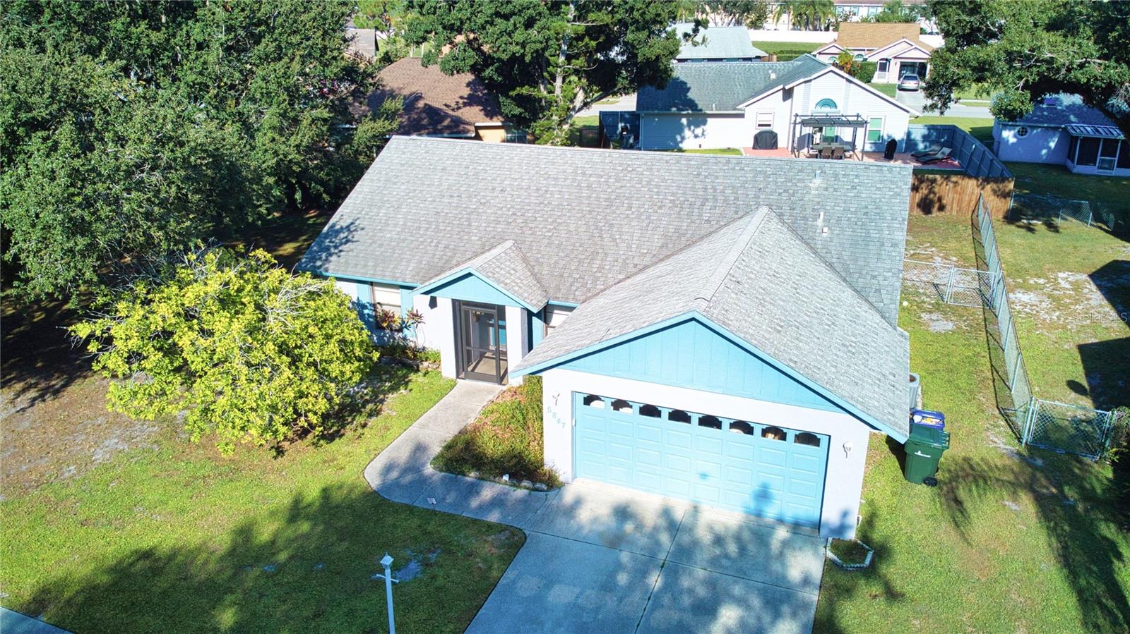 DEER HOLLOW - Residential