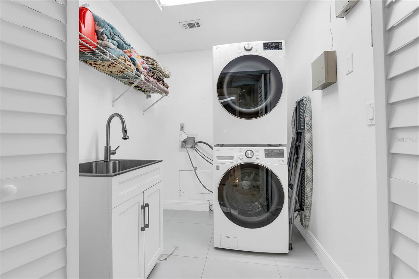 WOODLANDS WINDERMERE - Residential Lease